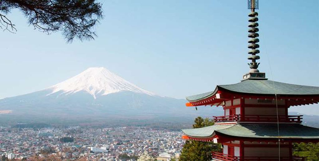 travel-in-japan-without-a-tour-guide-gowithguide