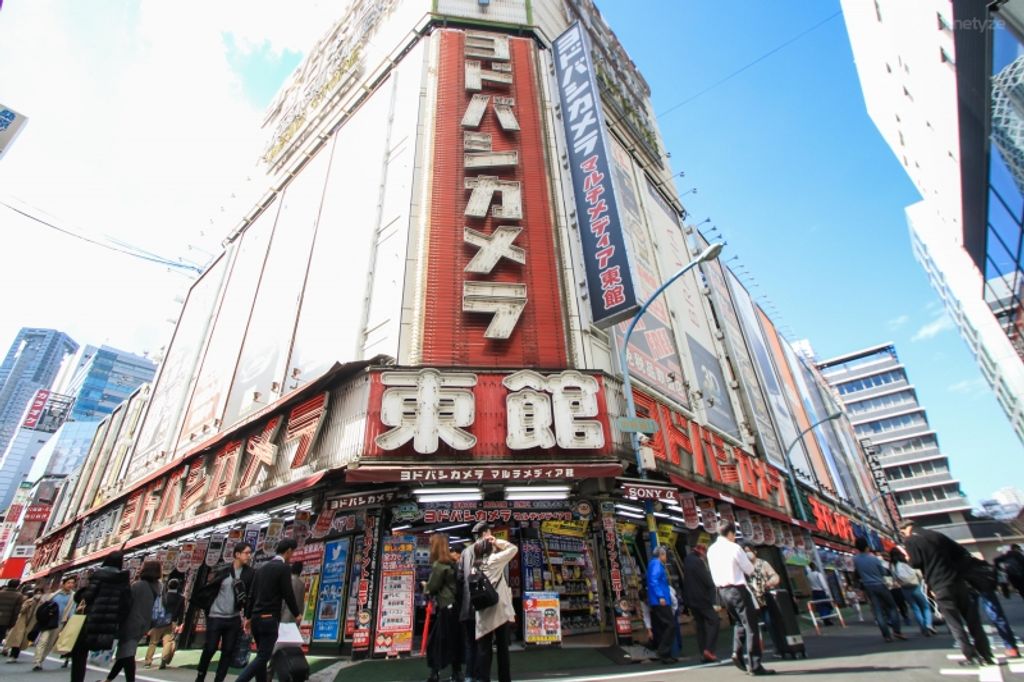 Shinjuku Shopping Best Places To Shop Gowithguide