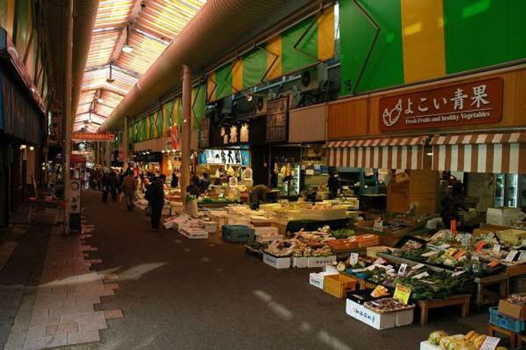 four-wonderful-markets-in-japan-gowithguide