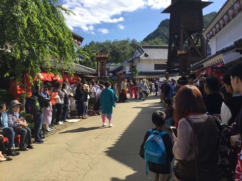 Nikko as enormous theme park of both nature and Edo culture