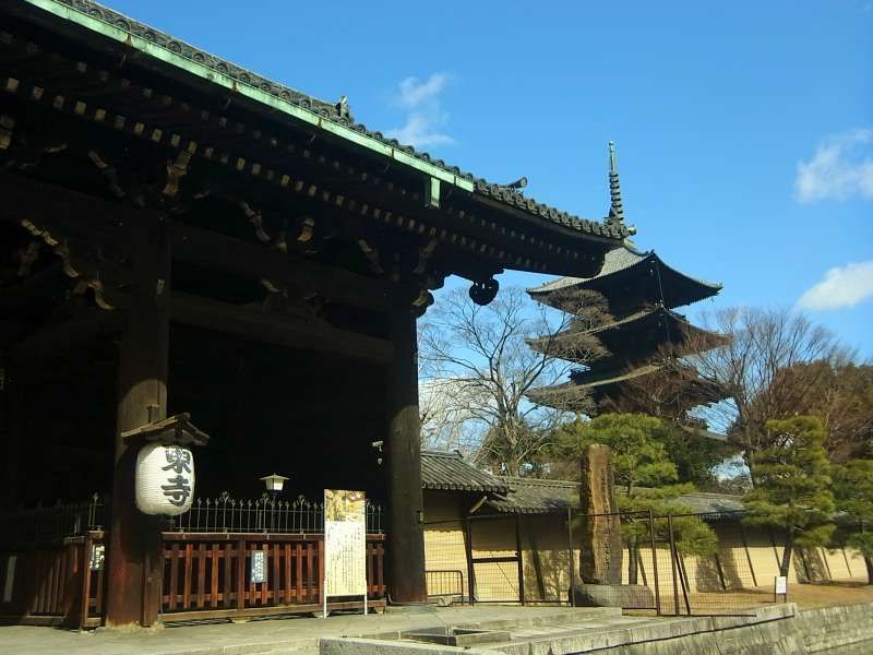 Shiga Private Tour - Toji temple, the head quarters of Buddhist temple of Shingon sect. Five story pagoda in Toji temple is the highest wooden pagoda in Japan. 