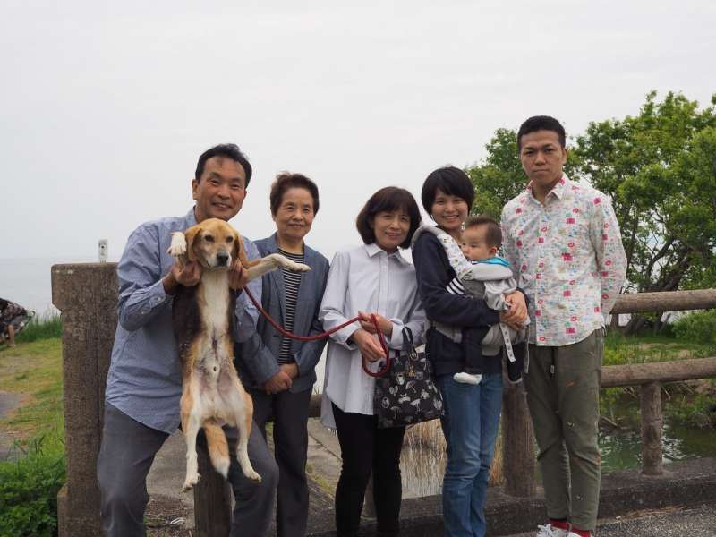 Shiga Private Tour - We warmly welcome you to Japan!!  from mother in law, wife, daughter, granddaughter, son in law, my doggy called "Piesuke" and me.