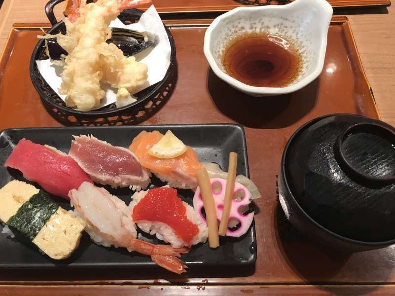 Tokyo Private Tour - ☆Sushi- tempura set meal ☆