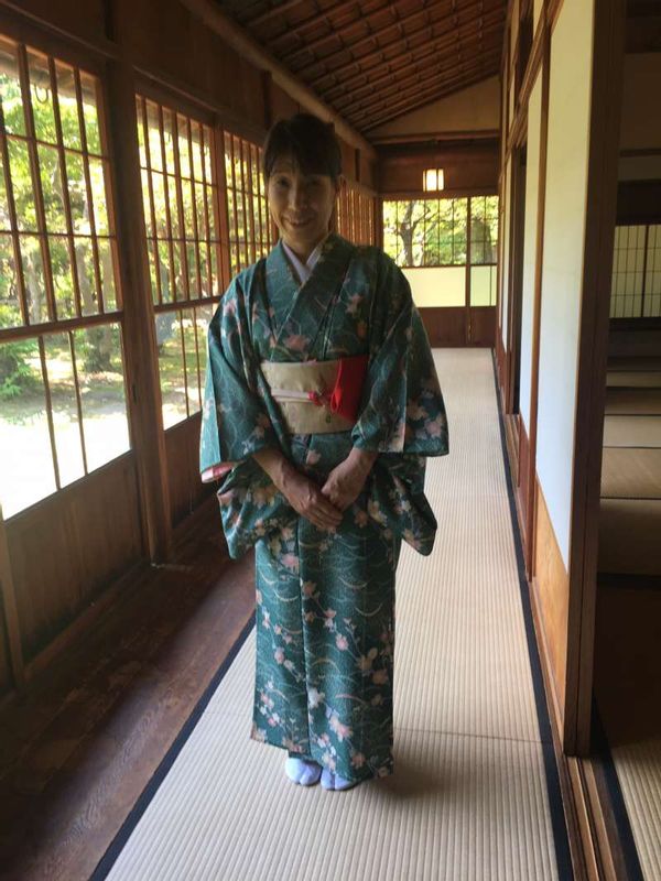 Tokyo Private Tour -  Let's try yukata!