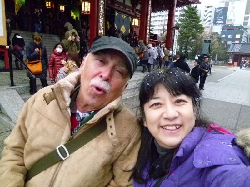 Kanagawa Private Tour - Let-it-snow strolling at  Senso-ji Temple in Asakusa with a hilarious gentleman.