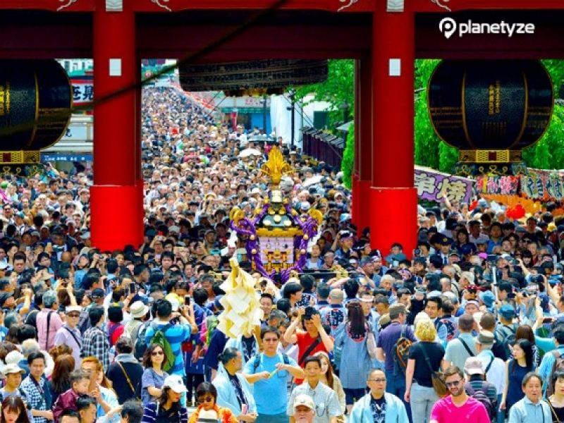 Yokohama Private Tour - "Sanja Festival", one of Tokyo's three most popular festivals, is held at Asakusa Shrine in May every year. Local people swing the portable shrine very violently. It's a charm of early summer, in addition to fireworks festivals in midsummer.