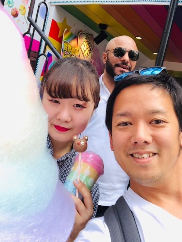 Chiba Private Tour - Photogenic??? Cotton candy in Harajuku. Kids love it!