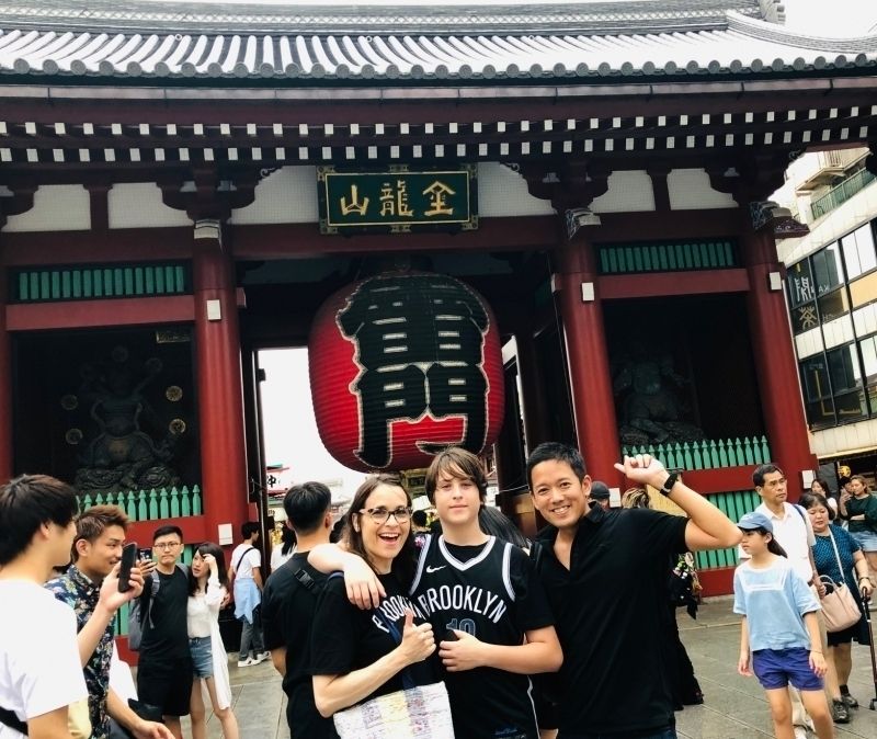 Chiba Private Tour - Guests from USA! We found 7 dragons at the temple and pray for good fortune.