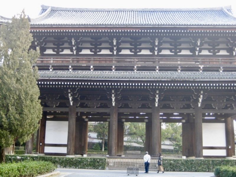 Kyoto Private Tour - Tohfukuji temple. it is the oldest gate of temples in Kyoto.