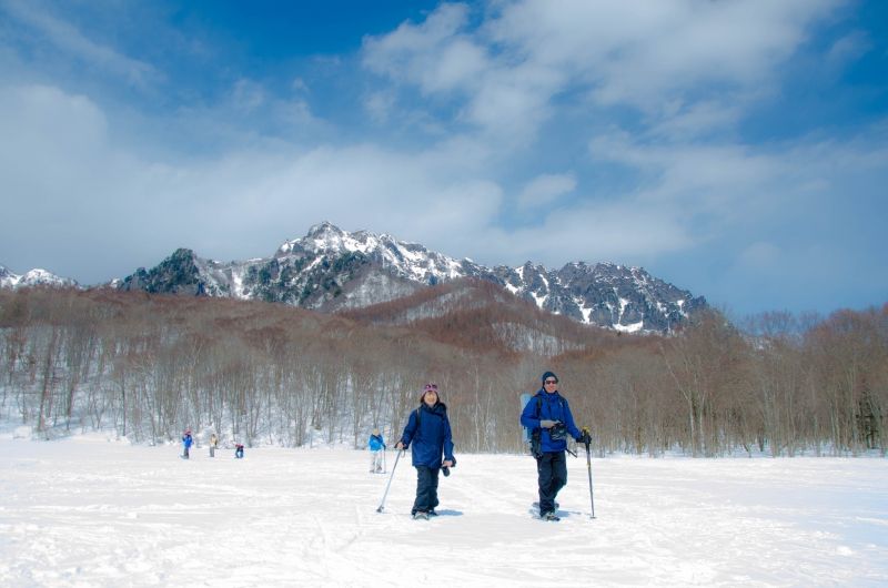 Nagano Private Tour - Snow Shoeing on the frozen lake.