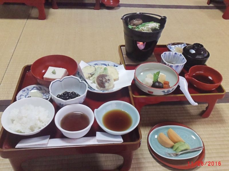 Mount Koya Private Tour - traditional Buddhist vegitarian food called SHOJIN-RYORI (at Koyasan)