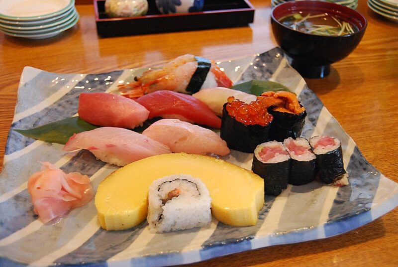 Chiba Private Tour - Choshi is one of the best palaces for sushi cuisine because there is the biggest and the best Fisherman's wharf in Japan "Choshi Fishing port".