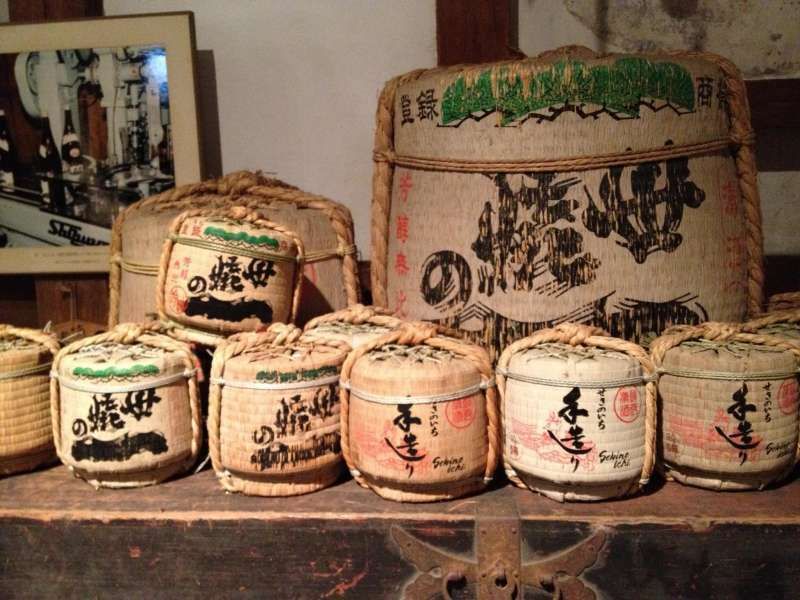 Kanagawa Private Tour - Sake barrels 