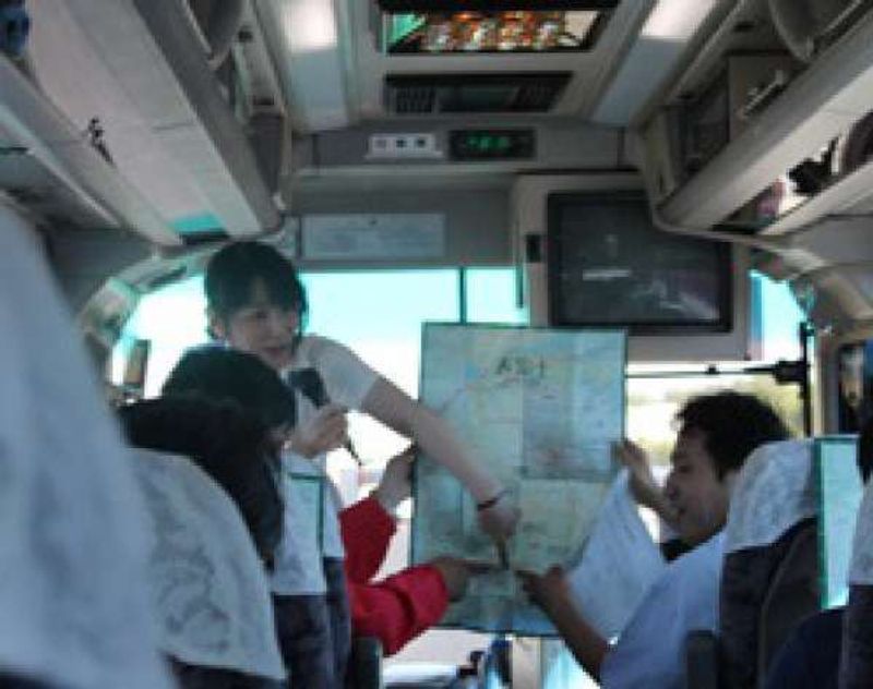 Shizuoka Private Tour - Guiding in a bus 