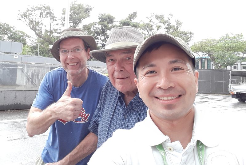 Singapore Private Tour - A thumbs up from my American guests after a full day tour