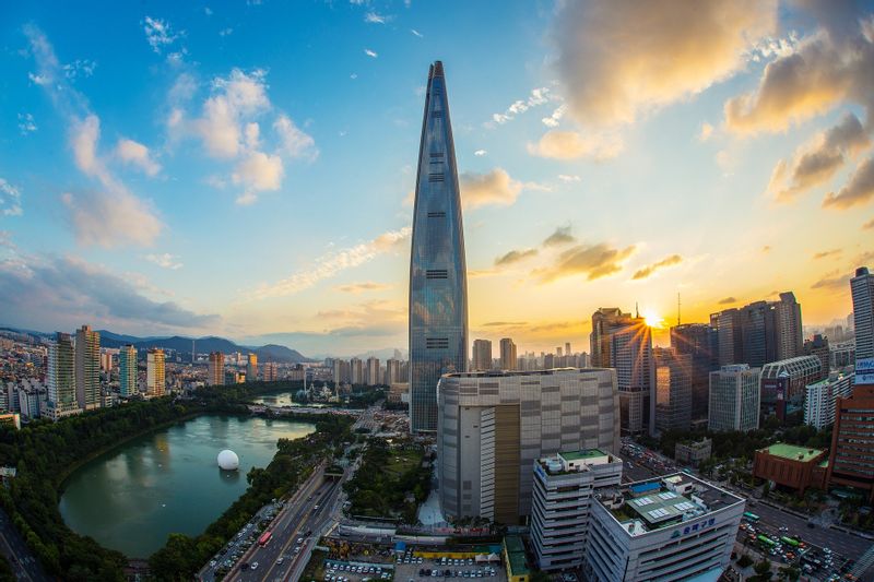 Seoul Private Tour - Lotte World Tower