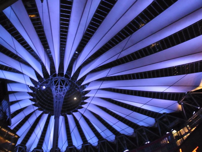 Berlin Private Tour - Sony Center