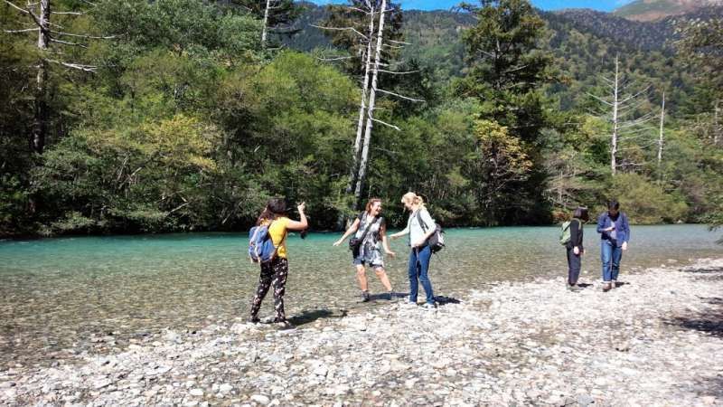 Kanagawa Private Tour - Tour members in 2016 in Kamikochi at the foot of the Japan Alps, who traveled three weeks in West Japan.