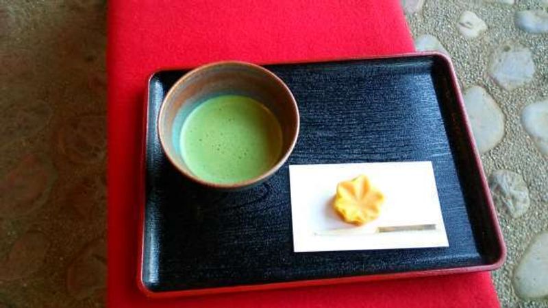 Tokyo Private Tour - Matcha with  Japanese confectionery - I love them.  