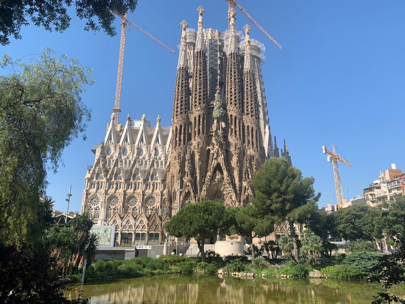 Catalonia Private Tour - Sagrada Familia