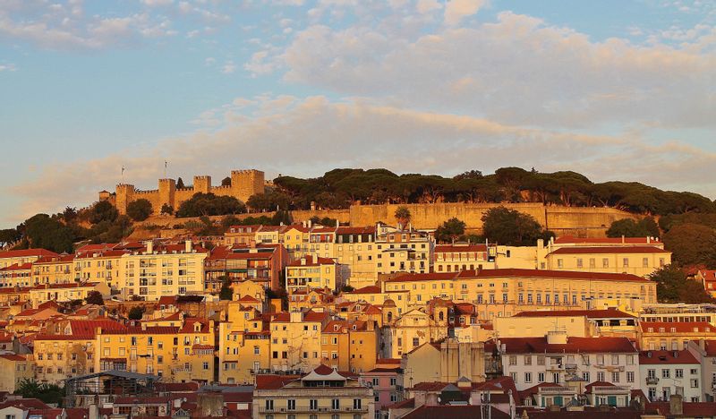 Lisbon Private Tour - View over Saint Jorge Castle in Lisbon