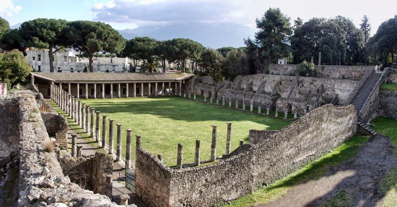 Naples Private Tour - see the magnificent theater