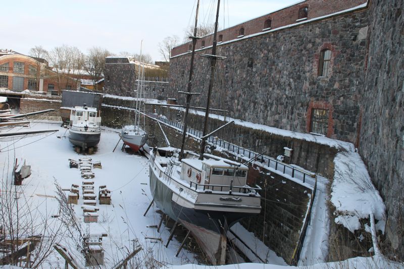 Southern Finland Private Tour - Some tours guided by Timo go to Suomenlinna, Unesco World Heritage site in Helsinki. Shipyard.