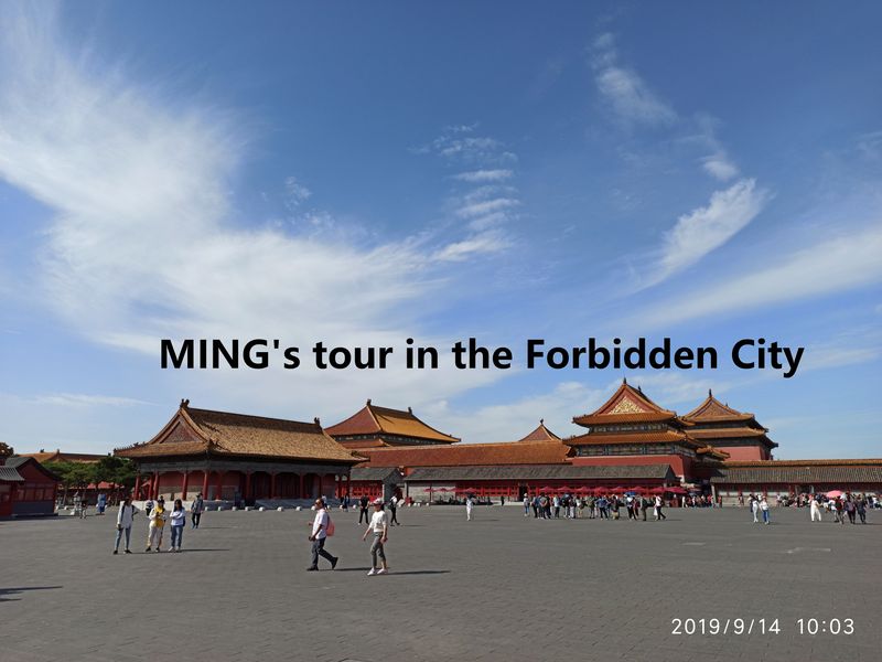 Beijing Private Tour - Visiting the Forbidden City with tourists, China emperors residence in ancient days.