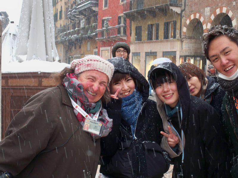 Verona Private Tour - Under the snow!