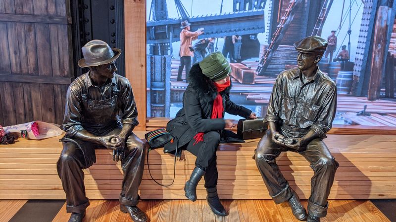 New Jersey Private Tour - Talking to workers at the exhibit on the Empire State Building