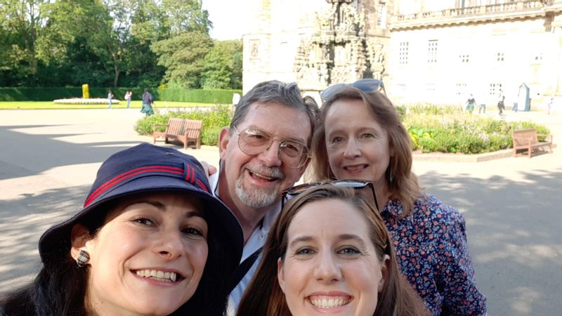 Edinburgh Private Tour - Happy customers after a half day tour of the Royal Mile and Holyrood Palace