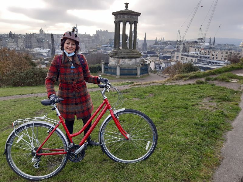 Edinburgh Private Tour - The spectacular views from one of the 7 Hills of Edinburgh will charm you away (no bikes required)!