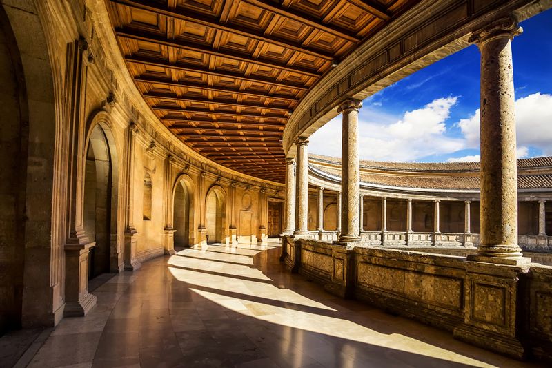 Granada Private Tour - Charles V Palace