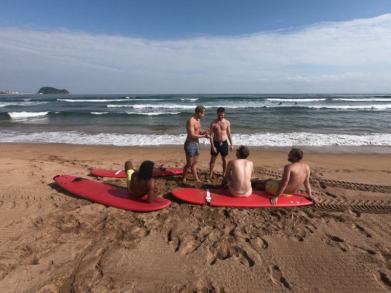 Pais Vasco Private Tour - Surfing time