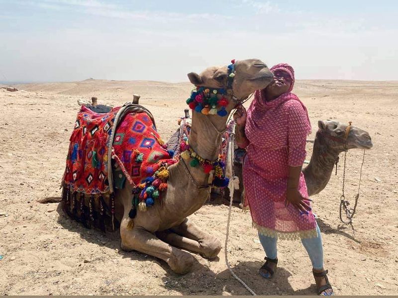 Giza Private Tour - camel riding