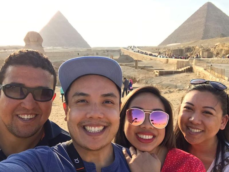 Giza Private Tour - Giza pyramids