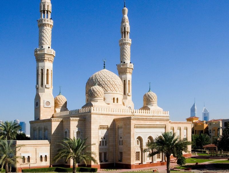 Dubai Private Tour - Jumeirah mosque oldest mosque of dubai