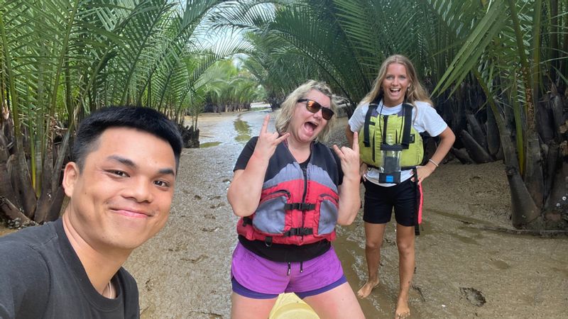 Da Nang Private Tour - Kayaking fun time