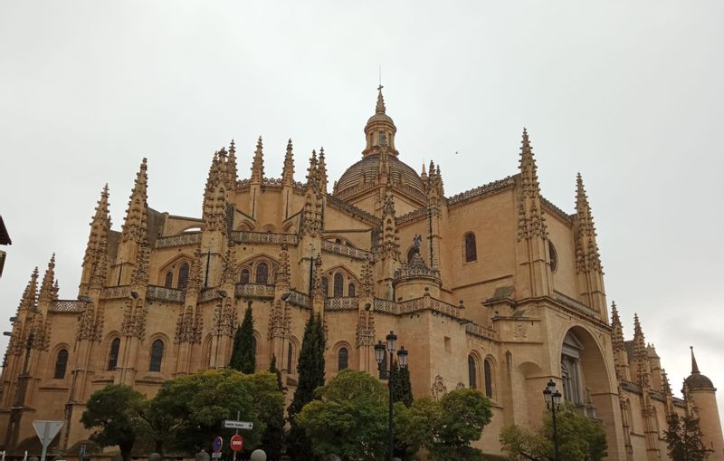 Segovia Private Tour - Cathedral of Segovia, gothic style. Also called, The Dame of the Cathedrals