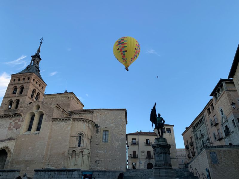 Segovia Private Tour - San Martin´s square, the most beautiful square in Segovia