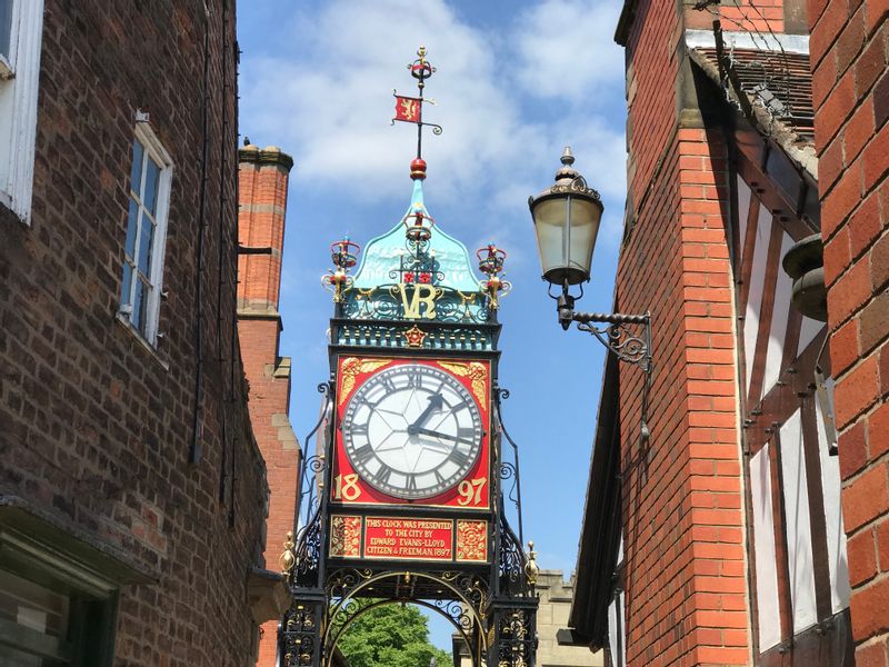 Liverpool Private Tour - The UK's second most photographed clock in the Roman walled City of Chester 