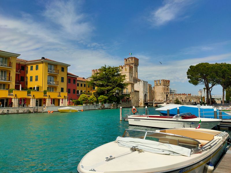 Verona Private Tour - Sirmione at Garda lake