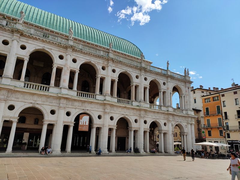 Verona Private Tour - Vicenza, the basilica by Palladio