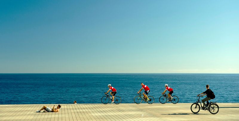 Catalonia Private Tour - Barcelona, cycling by the sea!