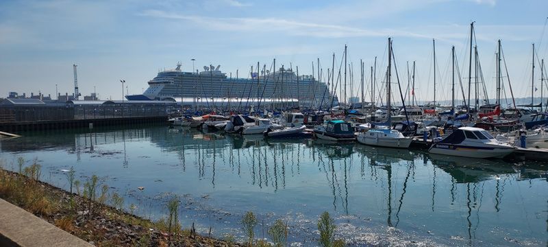 Hampshire Private Tour - Southampton Docks