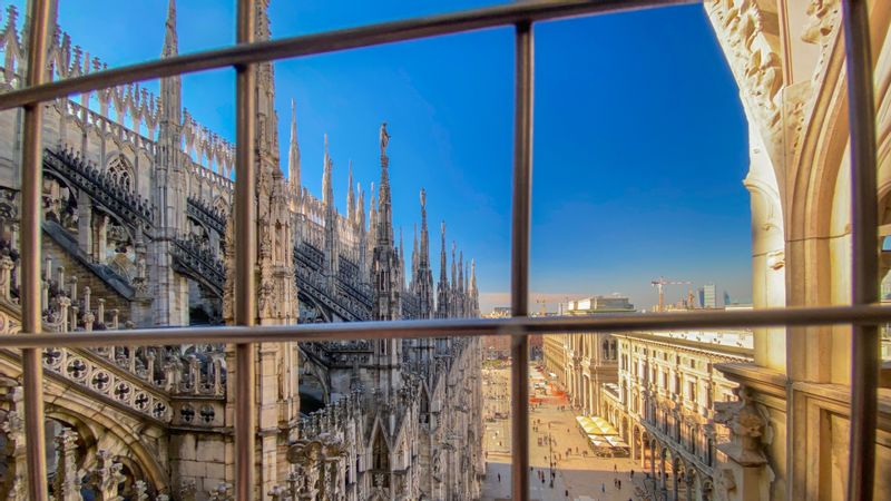 Milan Private Tour - Duomo Rooftops - Milan 