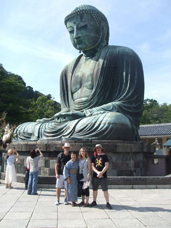 Kanagawa Private Tour - Great Buddha and four of us with big smiles