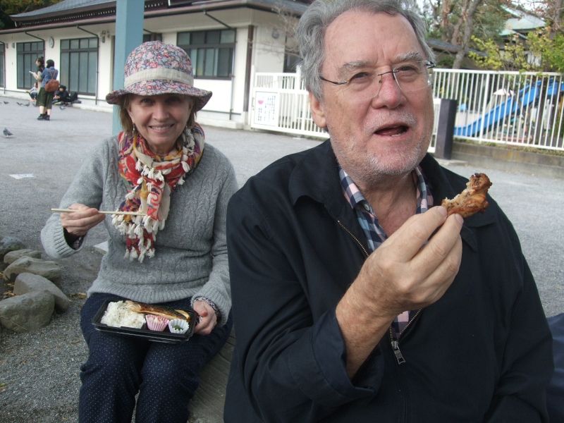 Kanagawa Private Tour - It's lunch time! Enjoyed local lunch boxes.