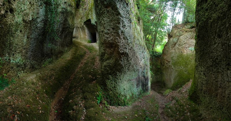 Umbria Private Tour - off the beaten track in Sorano