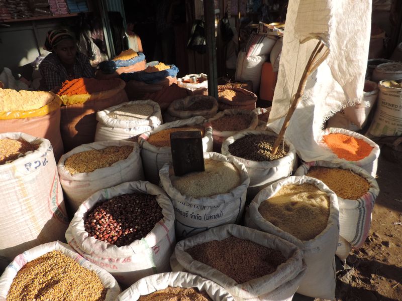 Addis Ababa Private Tour - Spice market in Harar